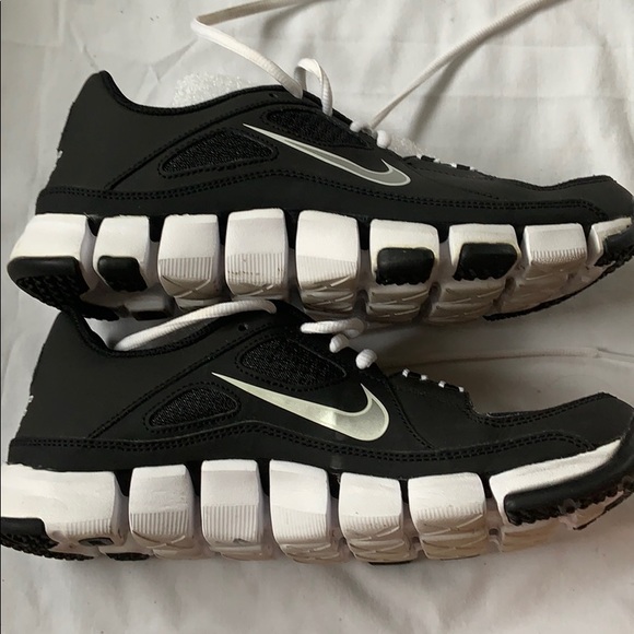 Nike sneakers - Picture 4 of 7